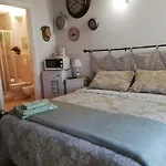Mums - Colonnina Elettrica 住宿加早餐酒店 3*
